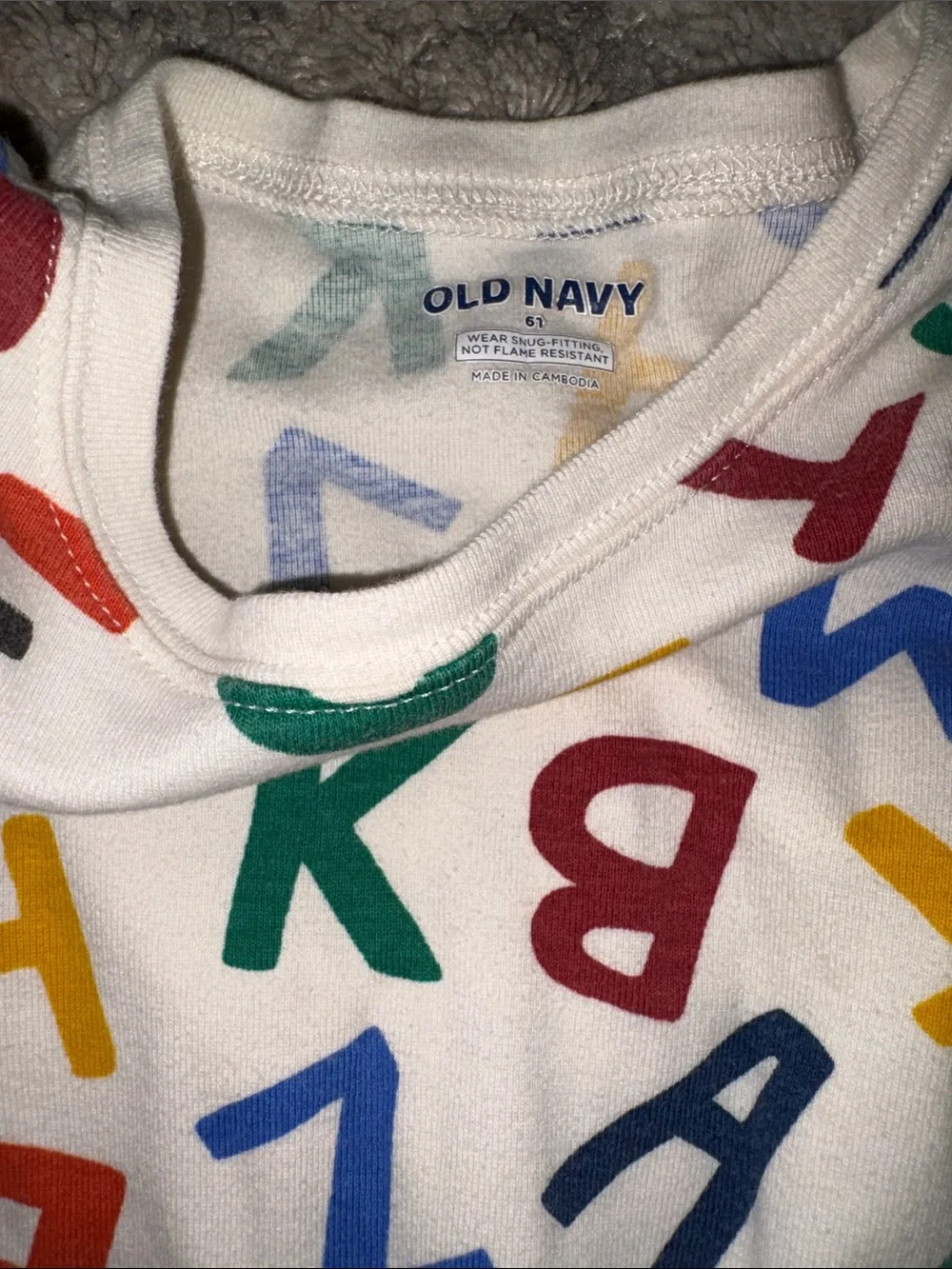 3/$20! Kids boys 6t Old Navy White Kids Pajama Set Multicolor Alphabet Letters
